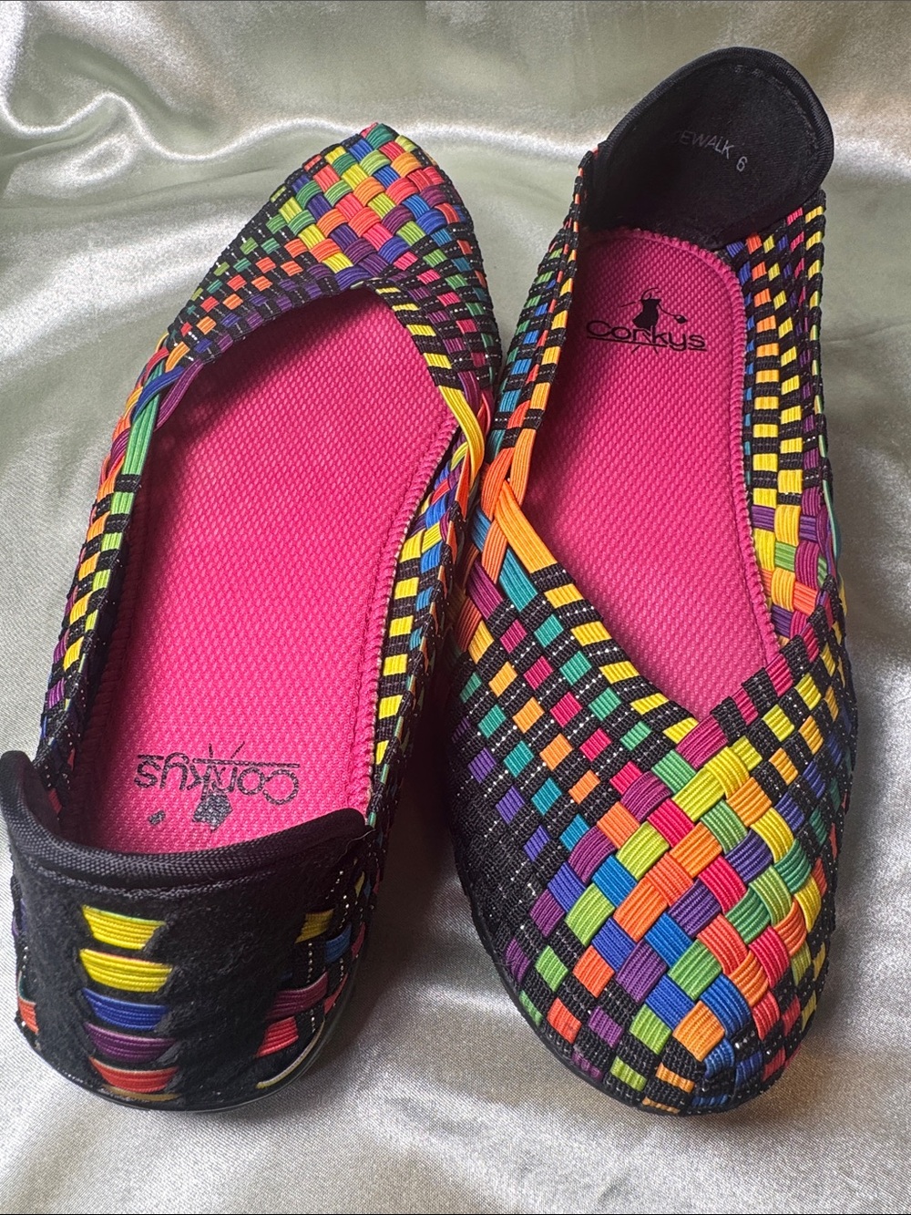 Corkys Multicolor Stretchy Woven Slip-On Flats with Pink Insole Women’s size 6 - Picture 5 of 7